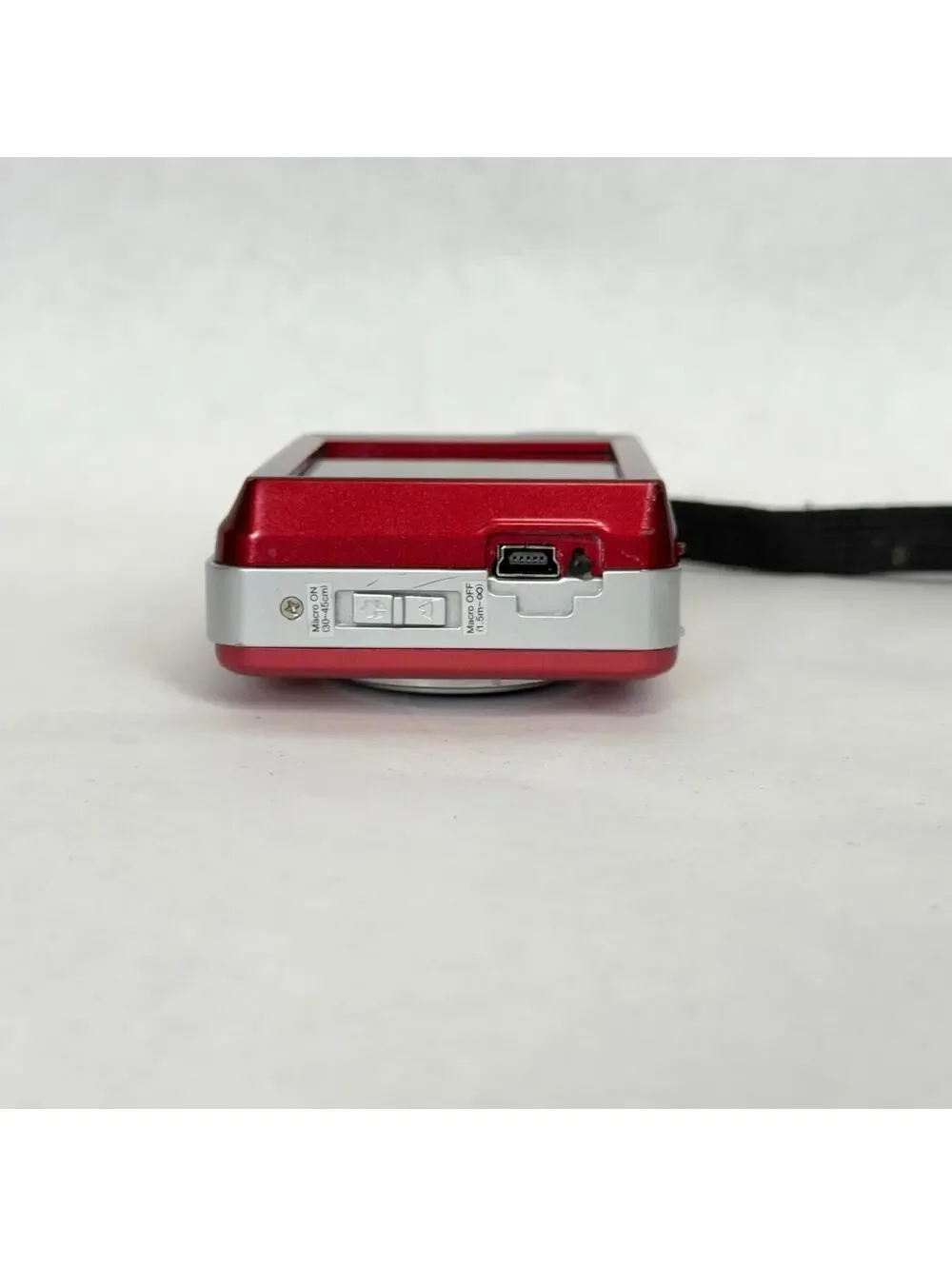 Vivitar ViviCam T027 -‎ 12.0MP  4x Zoom - Digital Camera - Red - For Parts